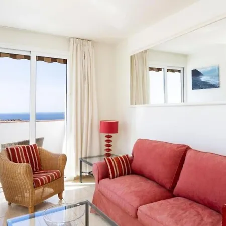 Global Penthouse Mar 15814